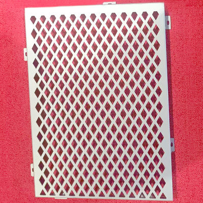 comprare Pannello di rivestimento per pareti in alluminio perforato a macchina CNC con modelli personalizzati per rivestimento e decorazione per pareti di facciata online manufacture