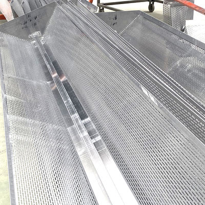 comprare Modelli di taglio laser anodizzati pannelli di rivestimento in alluminio perforato personalizzato decorazione di facciata di edifici durevoli online manufacture