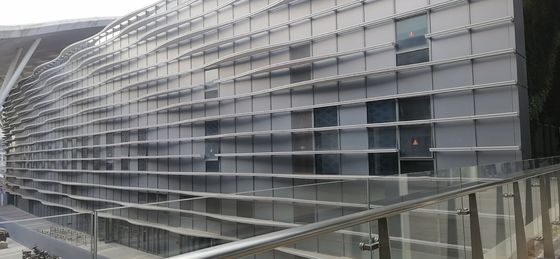 Prezzo di fabbrica Interni ed esteri Architettonici Leghe di legno Parete di tenda Legno Granello di alluminio Veneer